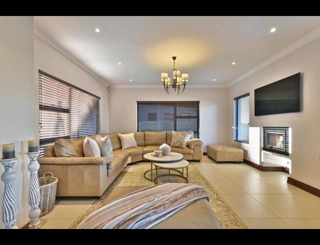 3 BEDROOM HOUSE FOR SALE IN EYE OF AFRICA